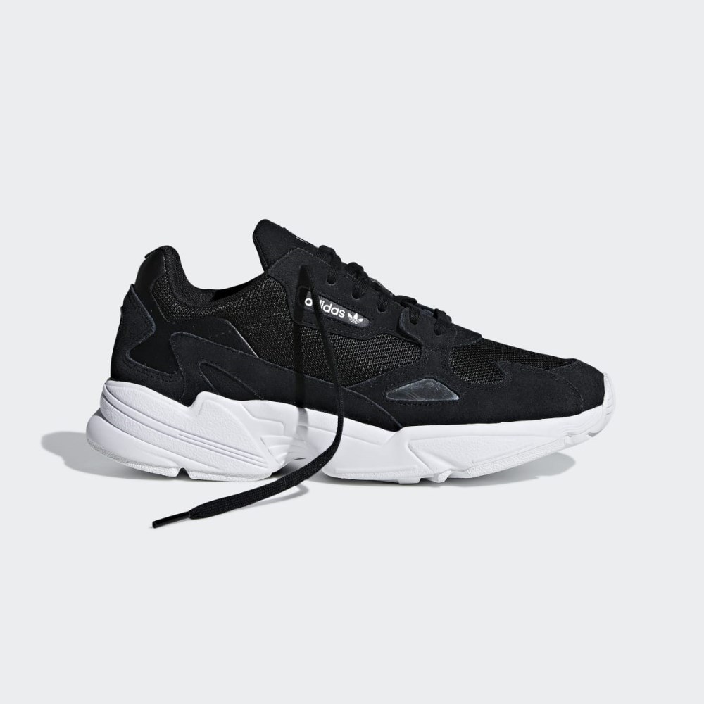 Adidas best sale falcon femei